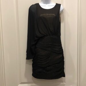 BCBGMAXAZARIA Black and Gold layered shimmer mini dress pre worn size size M